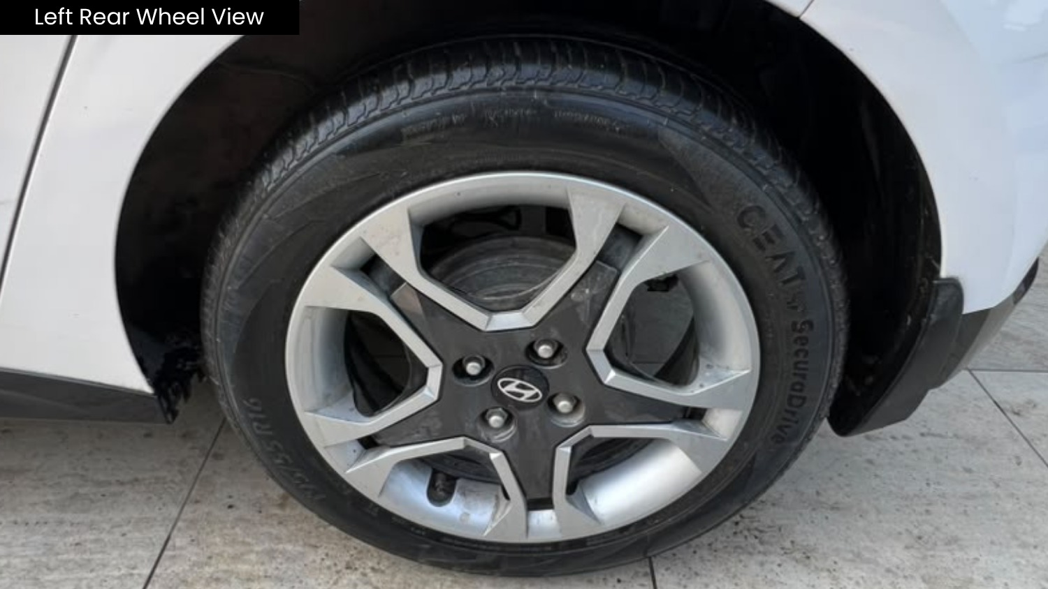 HYUNDAI i20 - SPORTZ IVT - AUTOMATIC - 2023