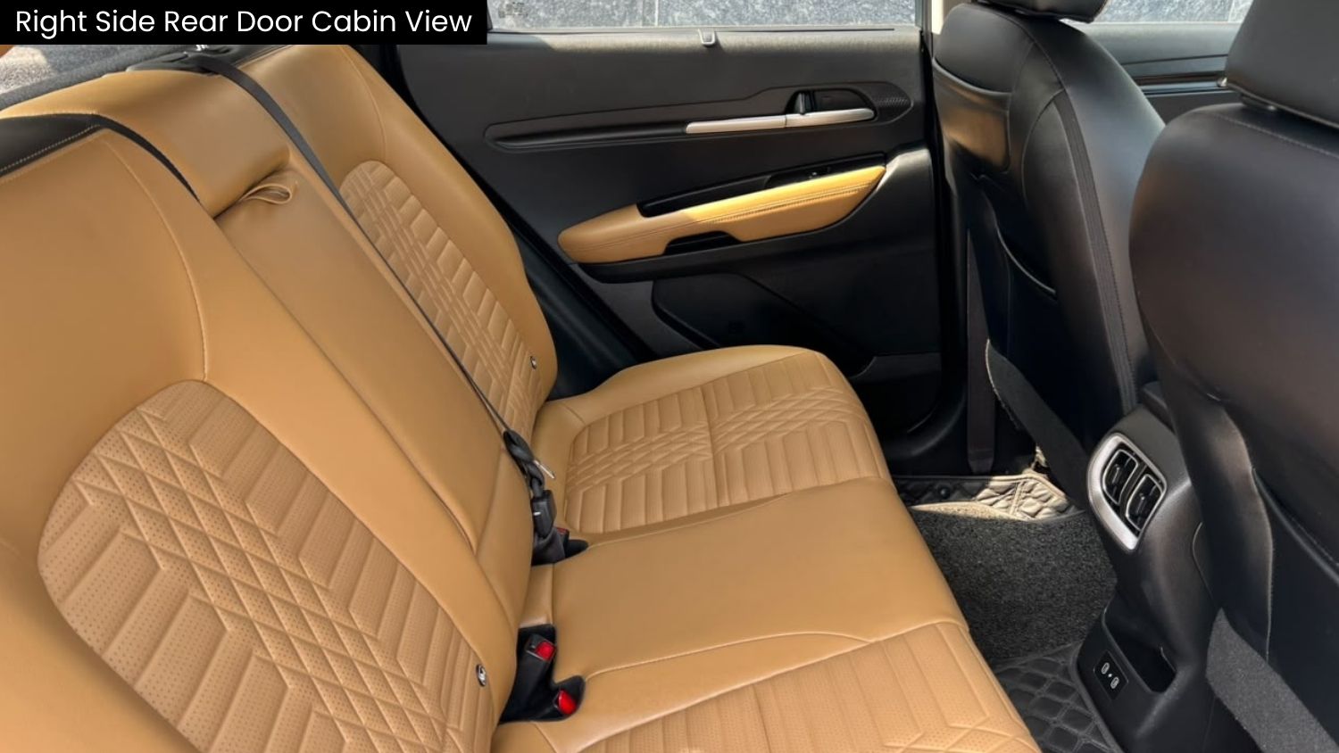 KIA SONET - HTX DCT - SUNROOF - 2024