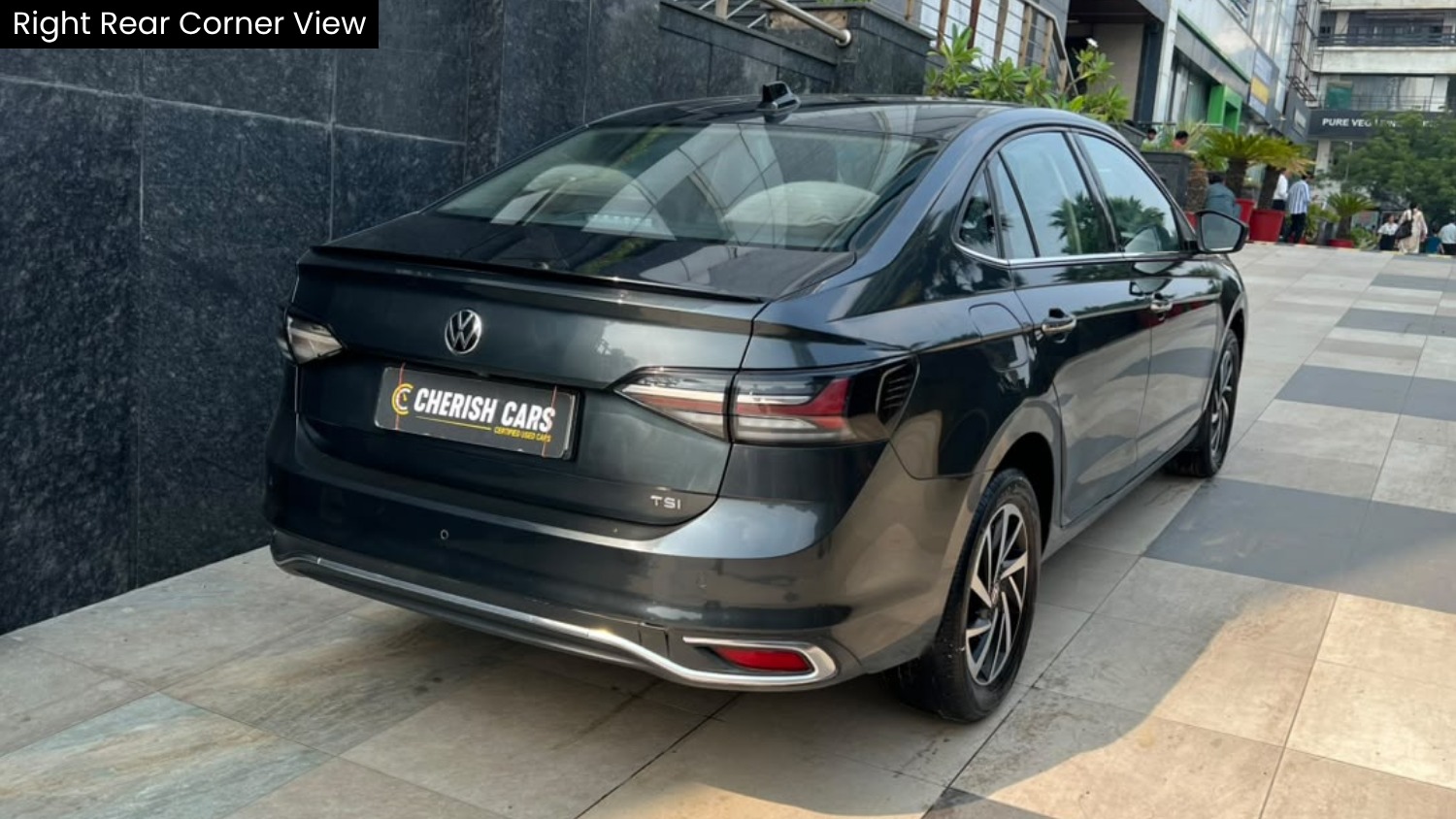 VW VIRTUS - TOPLINE 1.0 TSI AT - SUNROOF - AUTOMATIC - 2024