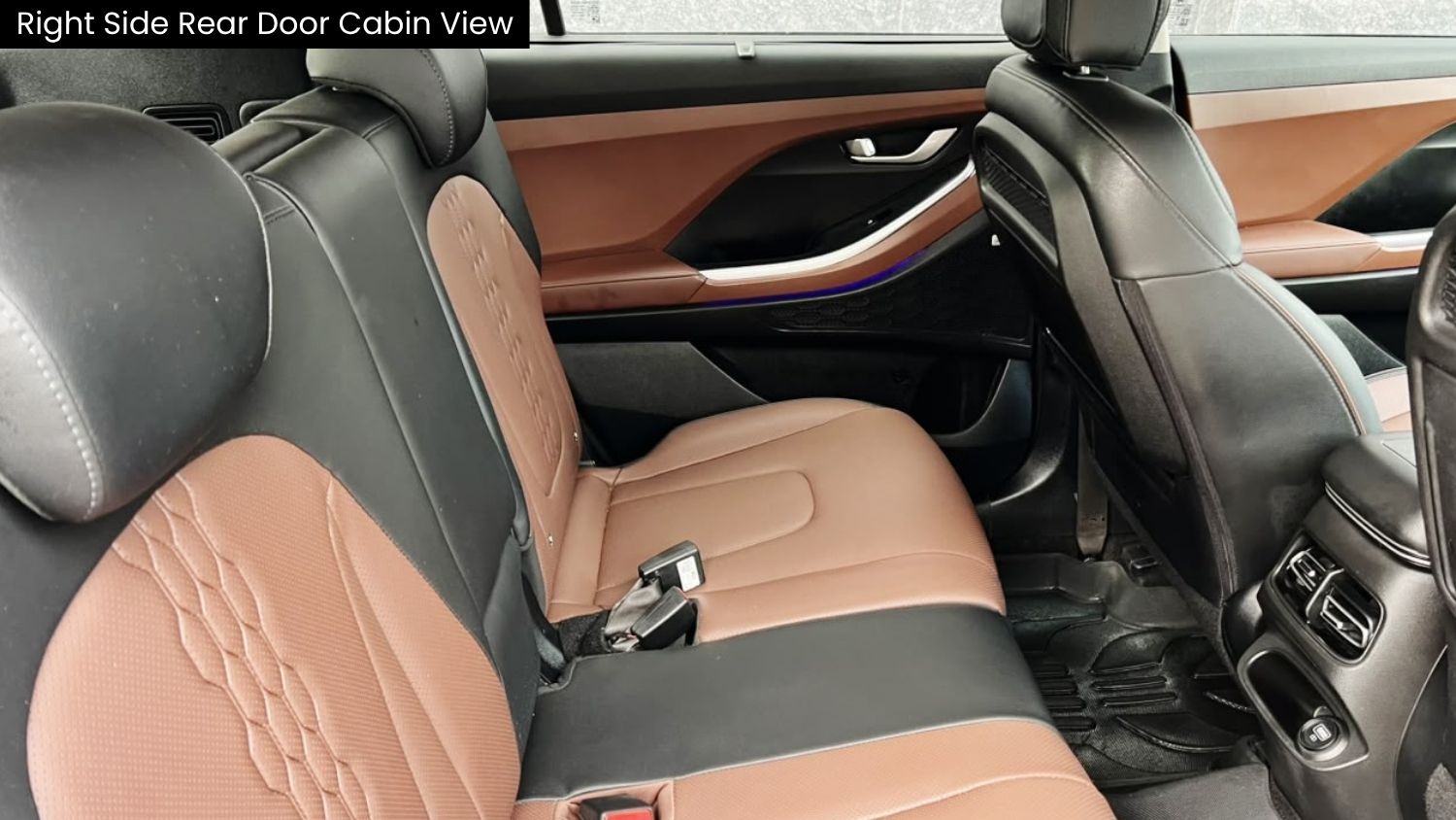 HYUNDAI ALCAZAR - PLATINUM 7S - PANAROMIC SUNROOF - 2024