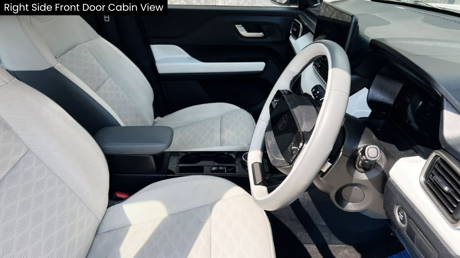 TATA PUNCH EV - EMPOWERED PLUS  S LONG RANGE - SUNROOF - AUTOMATIC - 2024