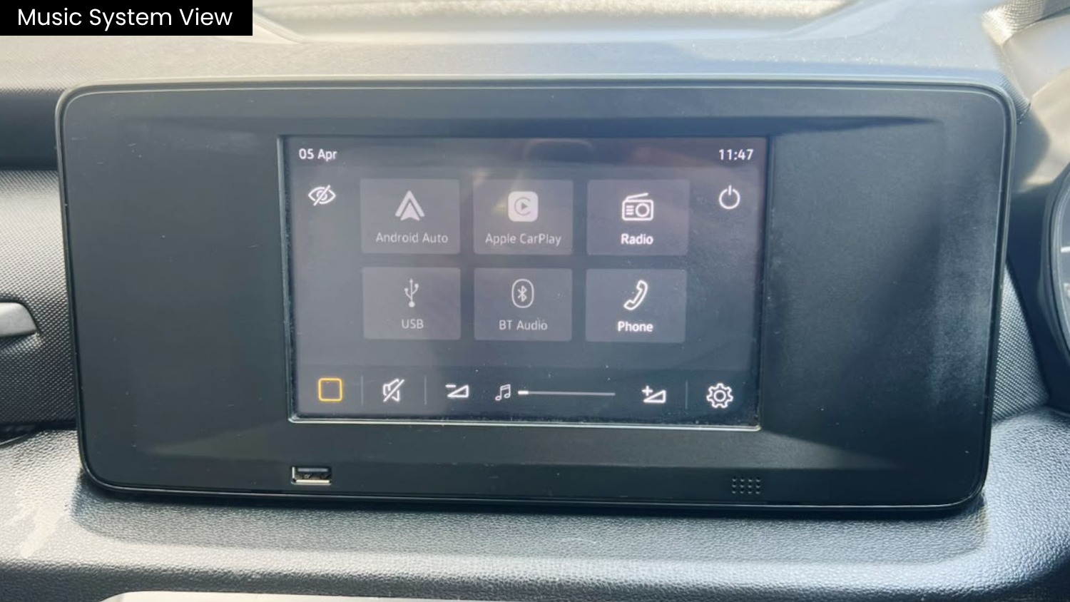 SKODA KYLAQ - SIGNATURE 1.0 TSI AT - SUNROOF - AUTOMATIC - 2026