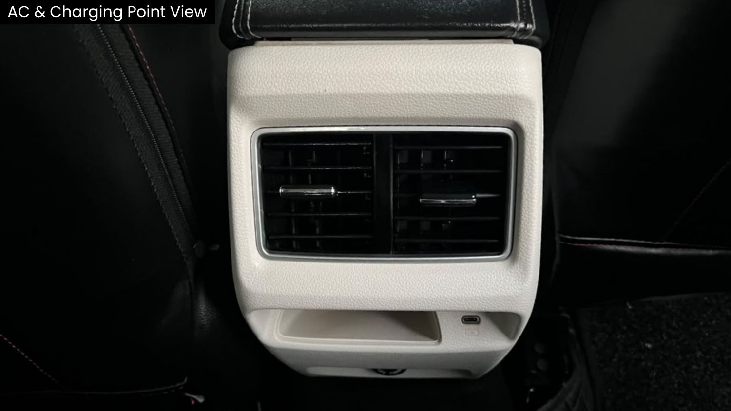 MAHINDRA XUV 3XO - AX5 - SUNROOF - 2024
