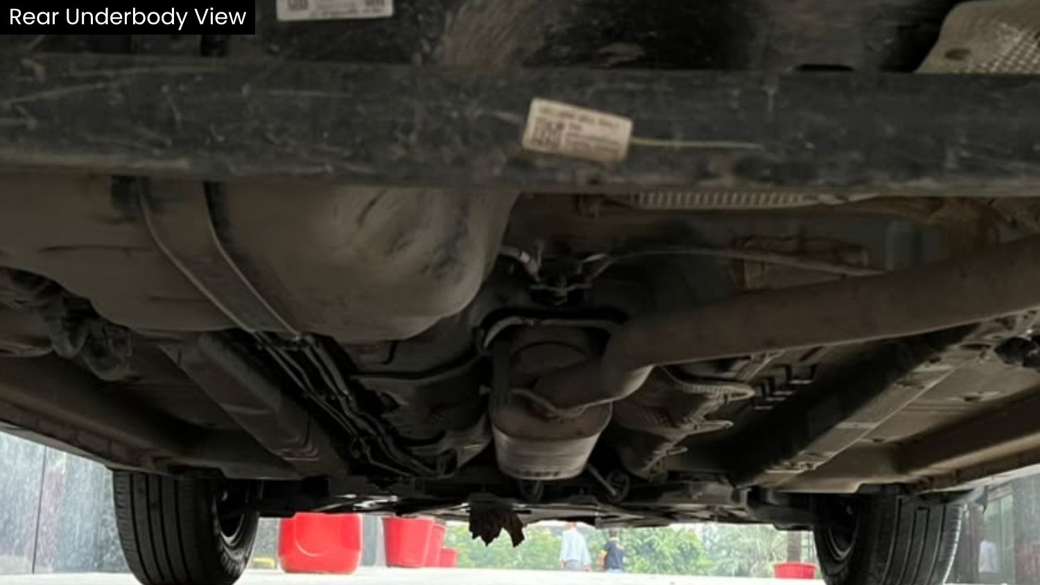 MAHINDRA XUV 3XO - AX5 - SUNROOF - 2024