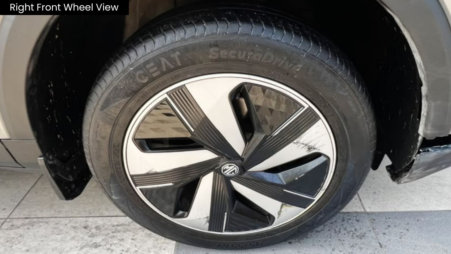 MG ZS EV - EXCLUSIVE PLUS - PANAROMIC SUNROOF - AUTOMATIC - 2024