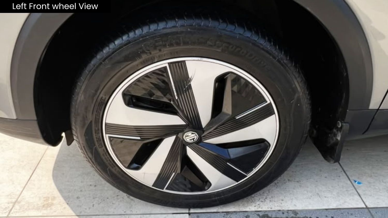 MG ZS EV - EXCLUSIVE PLUS - PANAROMIC SUNROOF - AUTOMATIC - 2024