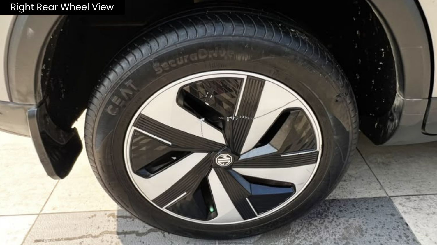 MG ZS EV - EXCLUSIVE PLUS - PANAROMIC SUNROOF - AUTOMATIC - 2024