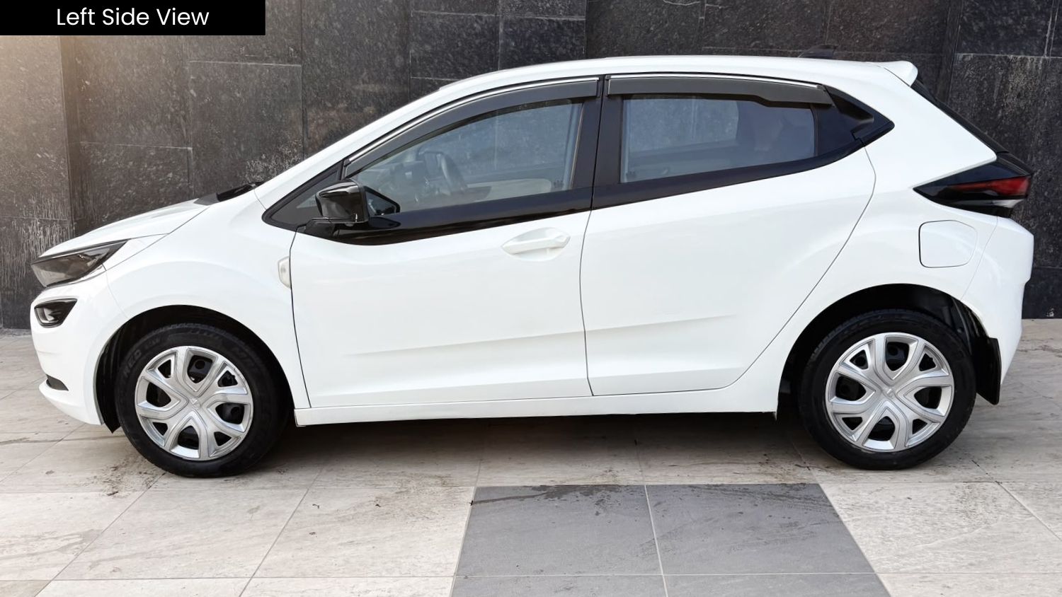 TATA ALTROZ - XM PLUS S iCNG - 2023